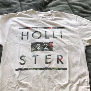 Hollister T Shirt
